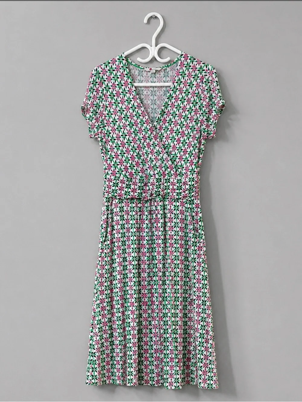 BODEN Lola Mosaic Floral Jersey Wrap Dress Size 8 - Picture 2 of 13